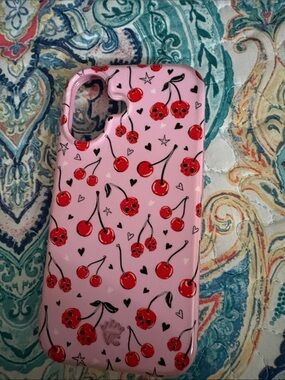 Velvet Caviar skull cherry iphone 16 case great condition. Like new.